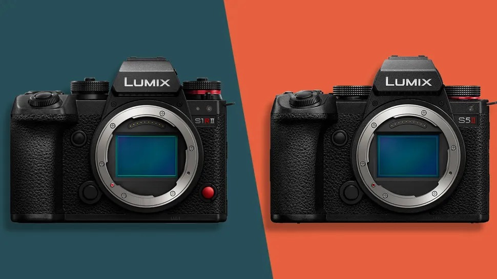 Panasonic Lumix S1R II vs. Lumix S5 II: